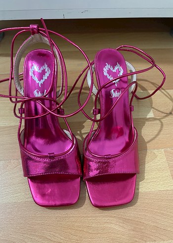 Parlak Pembe Yılan Derisi Desenli İnce Topuklu - Görsel 4