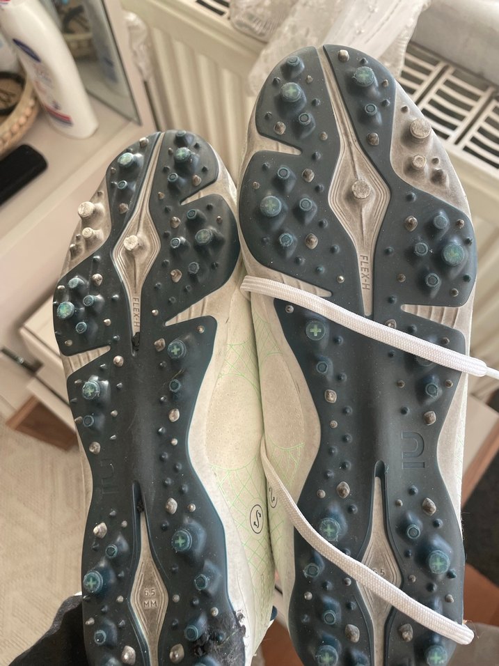 Beyaz Bağcıklı futbol Ayakkabısı - Görsel 2