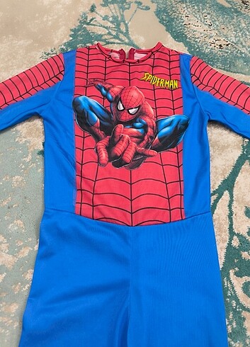 Diğer Spiderman kostümü