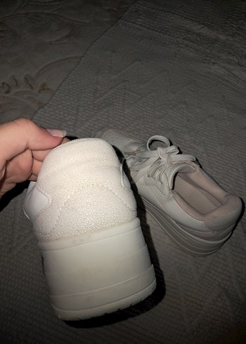 36 Beden beyaz Renk Bershka Kadın Spor Ayakkabı