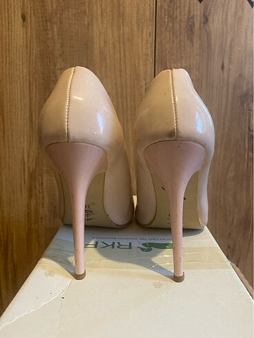 36 Beden Stiletto