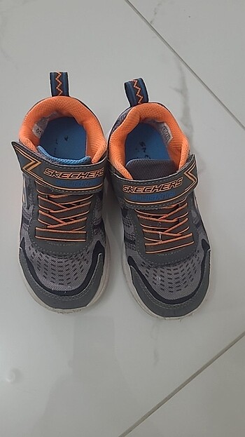 Skechers snekears 