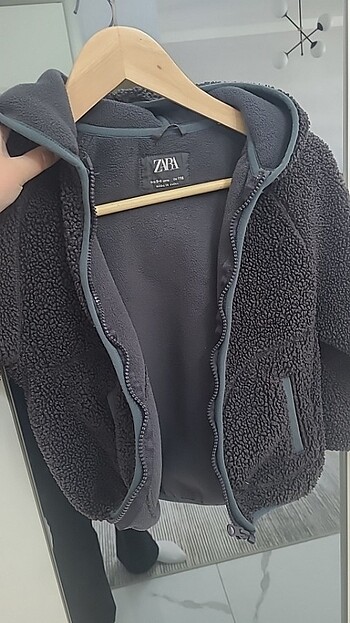 Zara mont