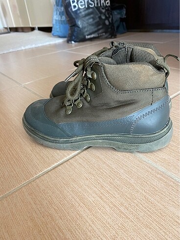 29 Beden Zara bot 29 numara