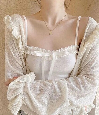 Askılı dantelli crop