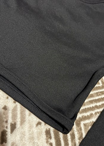l Beden Siyah Yarım Balıkçı Yaka Crop Top