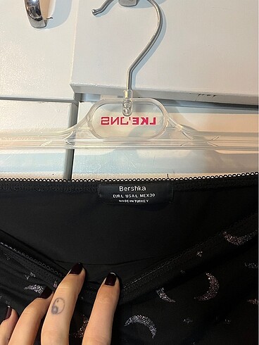 Bershka simli ay detaylı etek