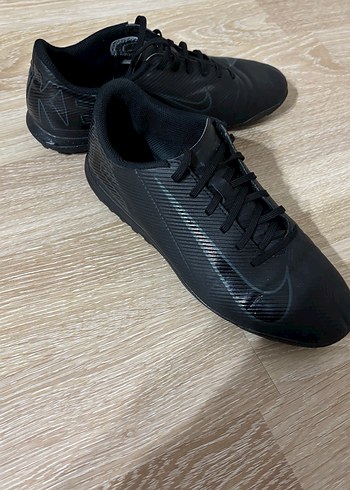 Nike orijinal halı saha ayakkabısı