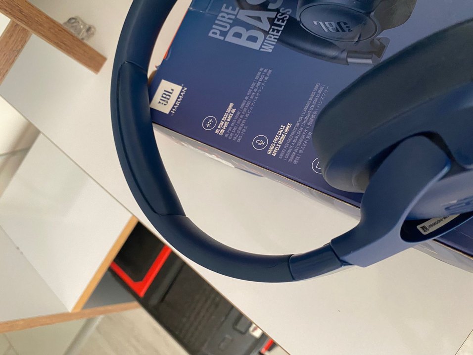 JBL Tune 720 Kablosuz Mavi Kulaklık - Görsel 2