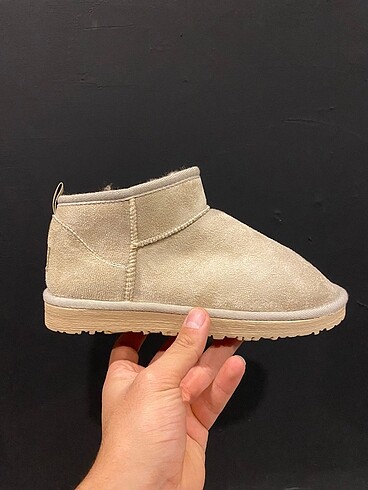 Ugg bej