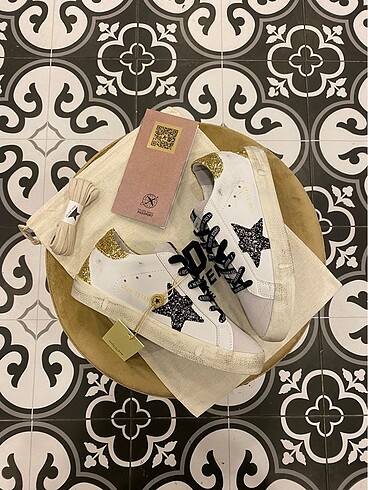 Golden Goose Deluxe Golden Goose İthal