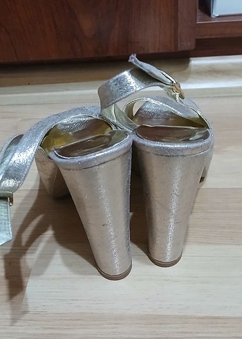 topuklu ayakkabı - Görsel 4