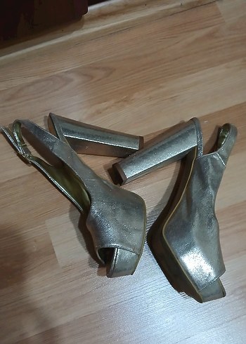 topuklu ayakkabı - Görsel 2