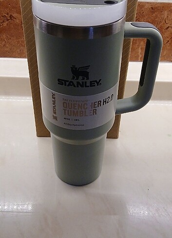 Diğer Stanley termos