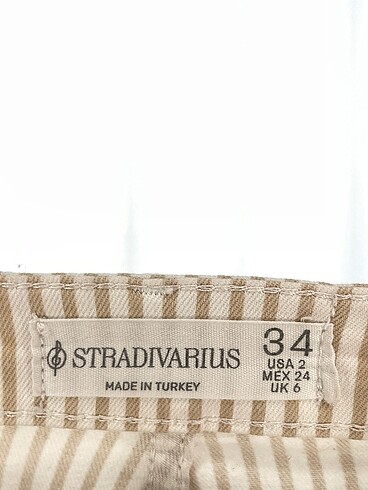 34 Beden çeşitli Renk Stradivarius Düz Kesim %70 İndirimli.