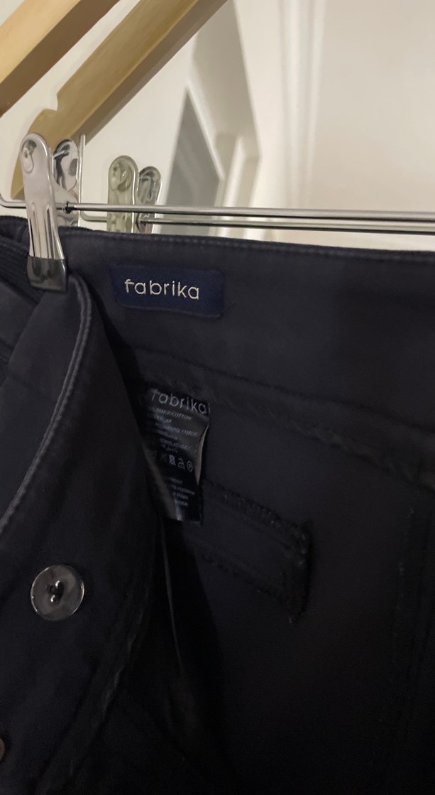 Siyah Kadın Midi Kumaş Pantolon Kemerli - Görsel 3