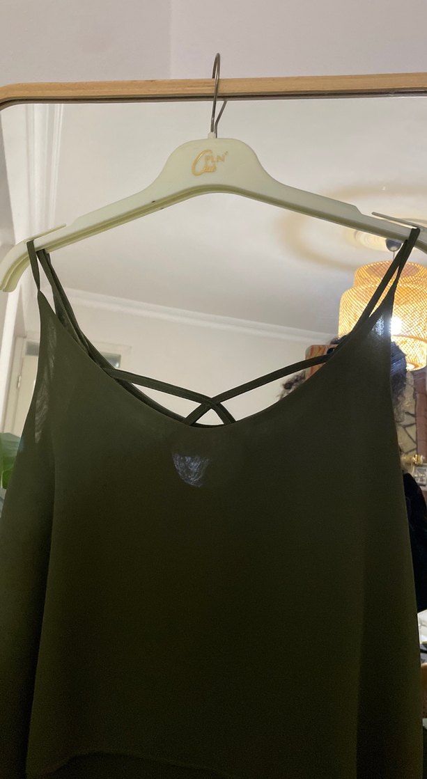 Drapeli Yeşil Askılı Kadın Bluz - Görsel 2