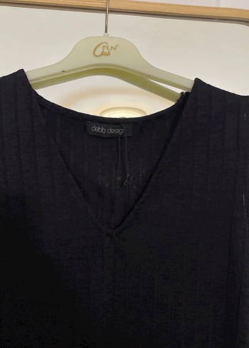 V Yaka Siyah Kadın Atlet - Görsel 2