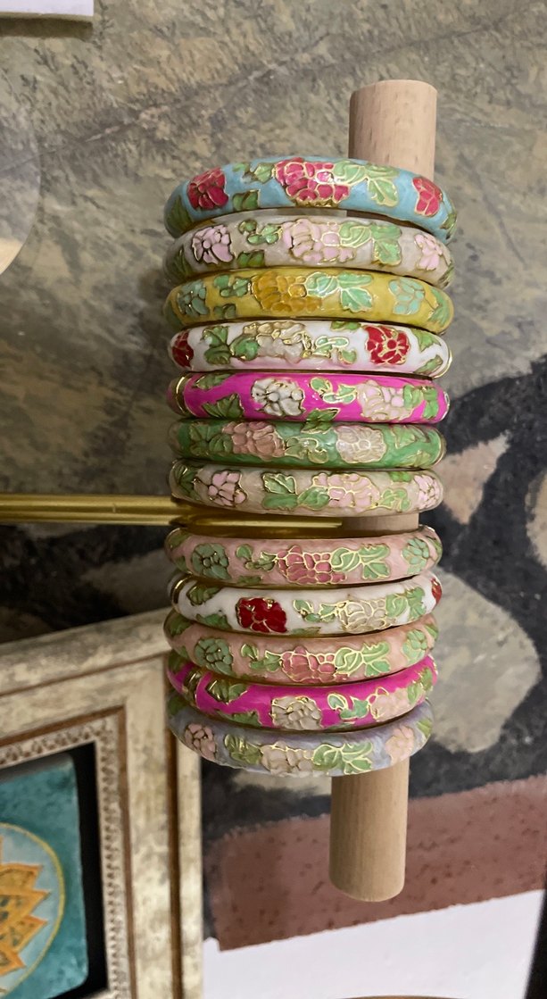 Çiçek Desenli Yeşil Boncuklu Kadın Bileklik - Görsel 3