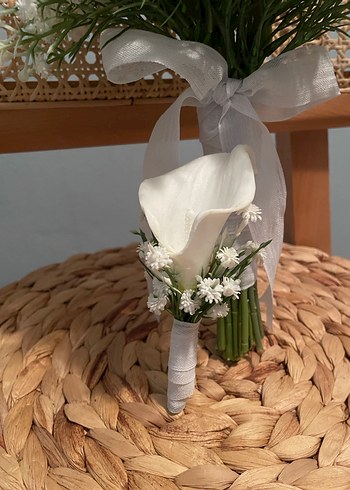 Dantel Detaylı Beyaz Gelin Buketi ve Yaka Çiçeği - Görsel 5