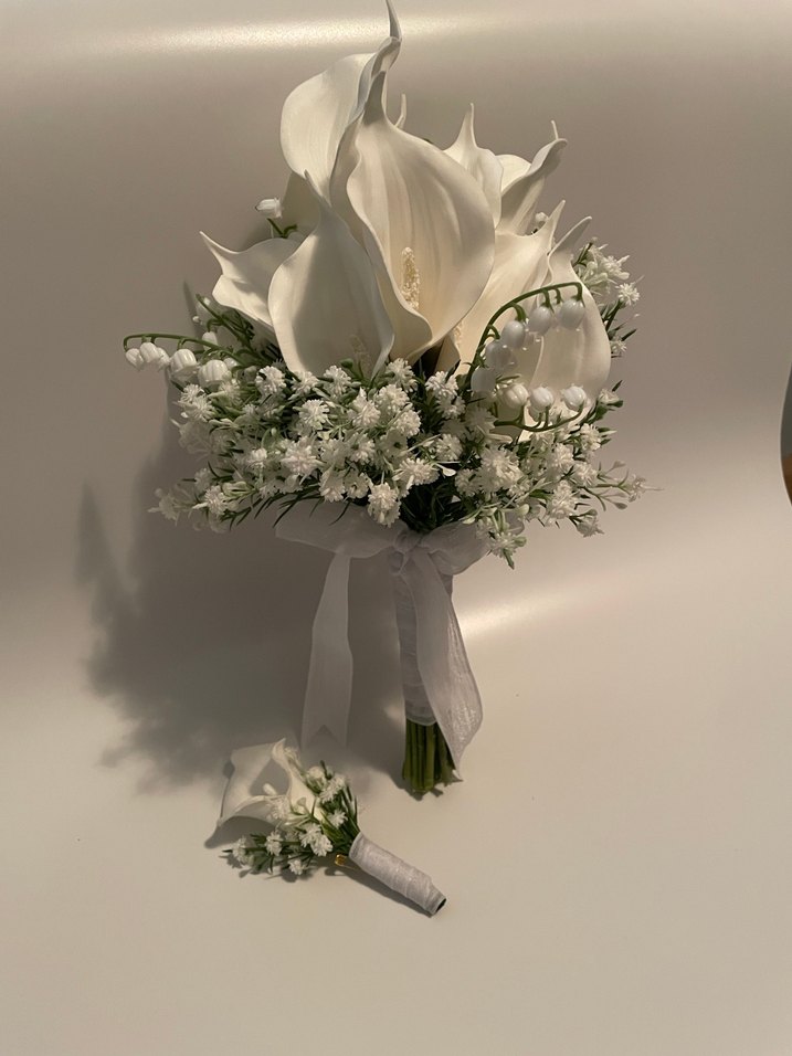 Dantel Detaylı Beyaz Gelin Buketi ve Yaka Çiçeği - Görsel 2