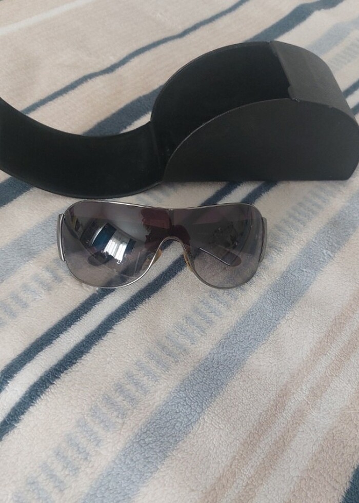 Orijinal Az Kullanılmış Sorunsuz Prada Güneş Gözlüğü - Görsel 2