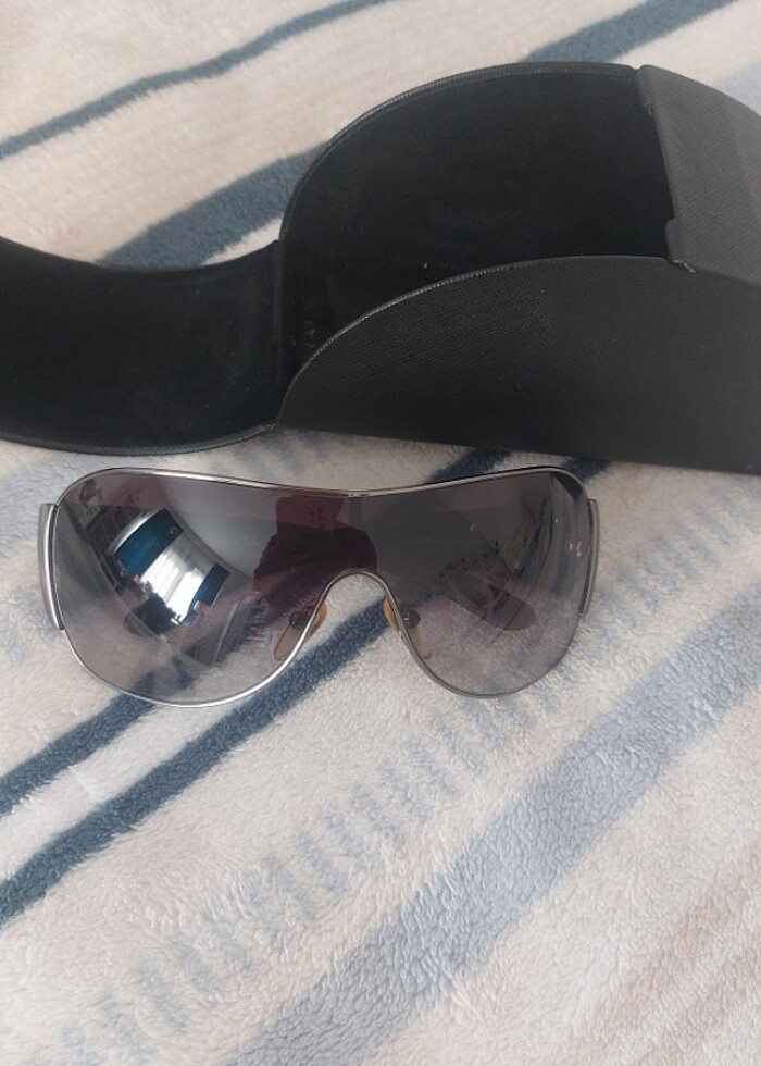 Orijinal Az Kullanılmış Sorunsuz Prada Güneş Gözlüğü - Görsel 4