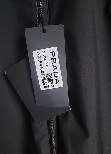 m Beden siyah Renk Prada premium orjinal