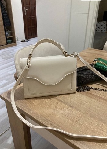 Beyaz Deri Kadın Çanta - Görsel 2