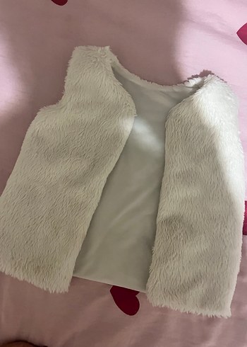 Kız bebek Beyaz Kürk Detaylı Yelek - Görsel 3