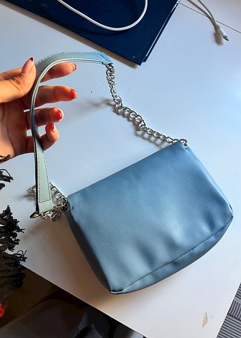 Zincir Detaylı Pastel Mavi Deri Kadın Çanta - Görsel 4