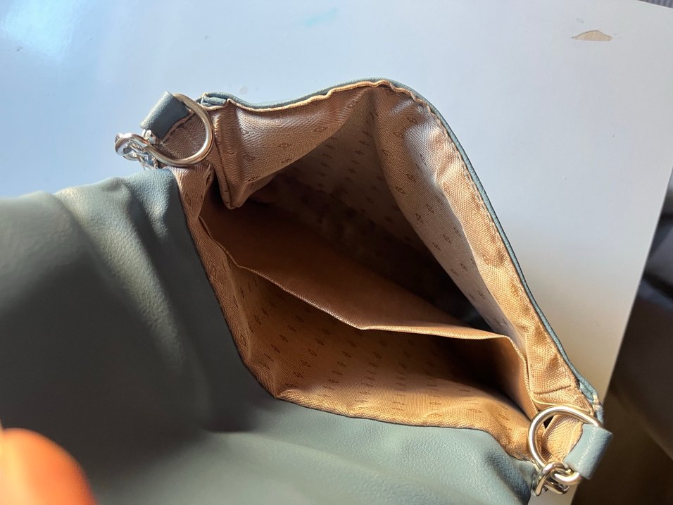 Zincir Detaylı Pastel Mavi Deri Kadın Çanta - Görsel 3