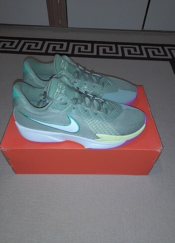 Nike gt cut 