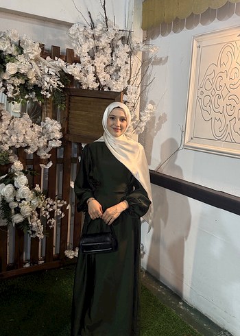 Siyah Uzun Drapeli Gotik Elbise - Görsel 2