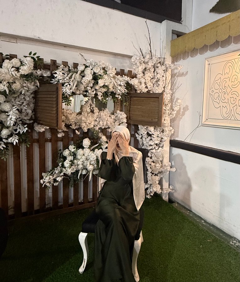 Siyah Uzun Drapeli Gotik Elbise - Görsel 3