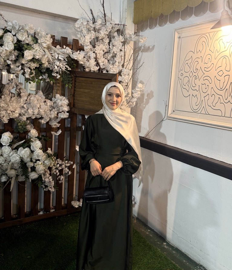 Siyah Uzun Drapeli Gotik Elbise - Görsel 2