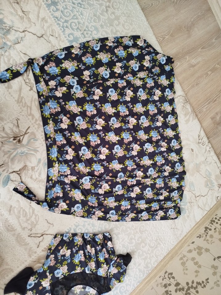 Mavi Çiçek Desenli Pareo - Görsel 3