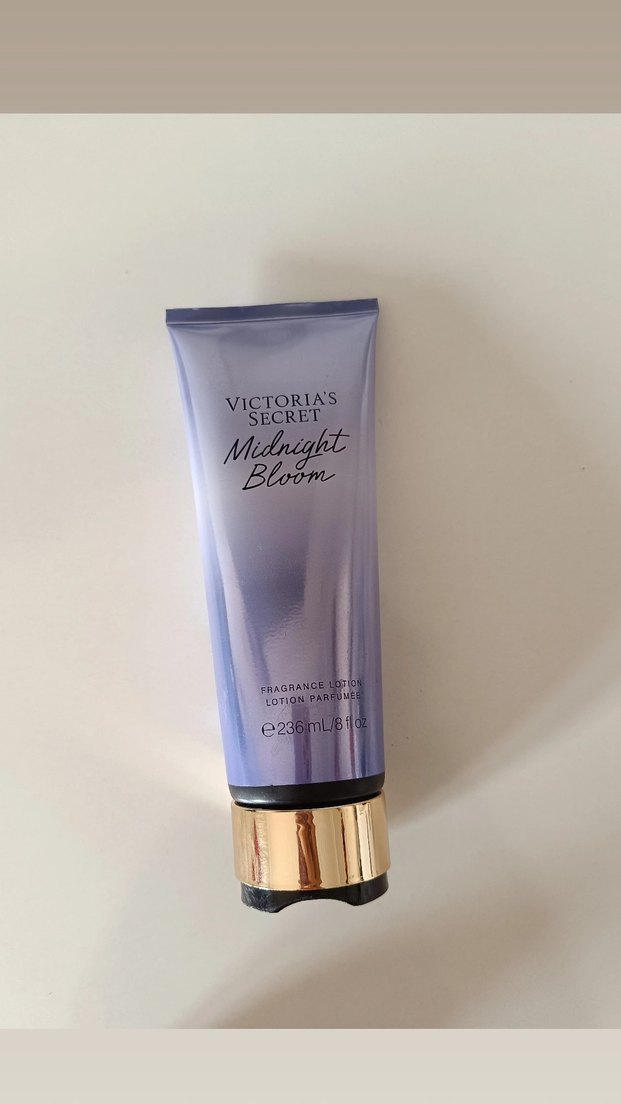 Victoria's Secret Midnight Bloom Vücut Losyonu 236 ml - Görsel 3