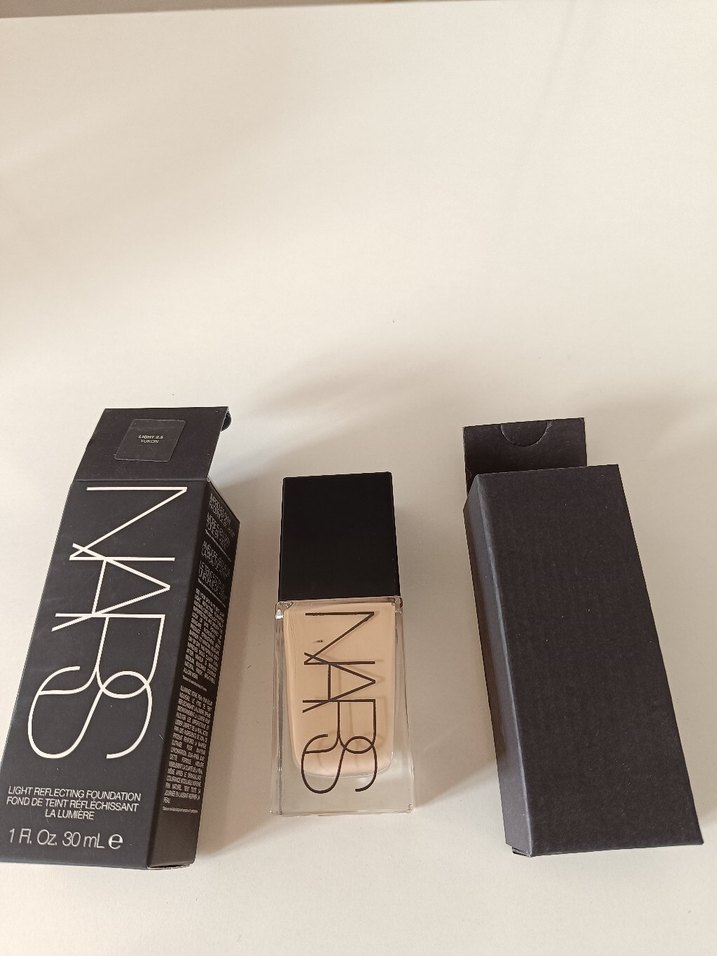 Nars Mont Blanc Işıltılı Fondöten - Görsel 3