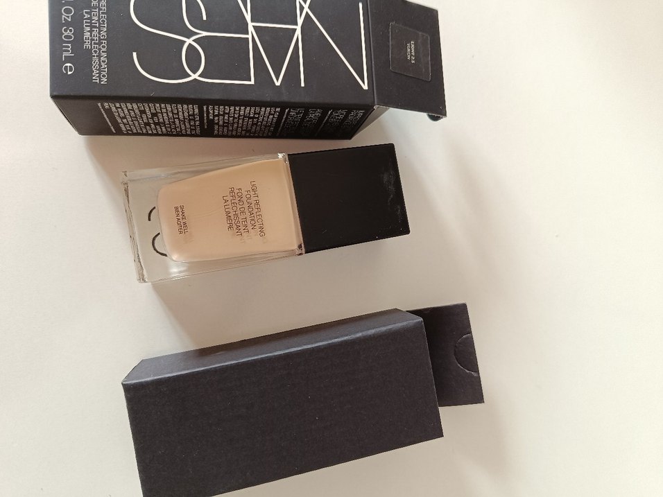 Nars Mont Blanc Işıltılı Fondöten - Görsel 5