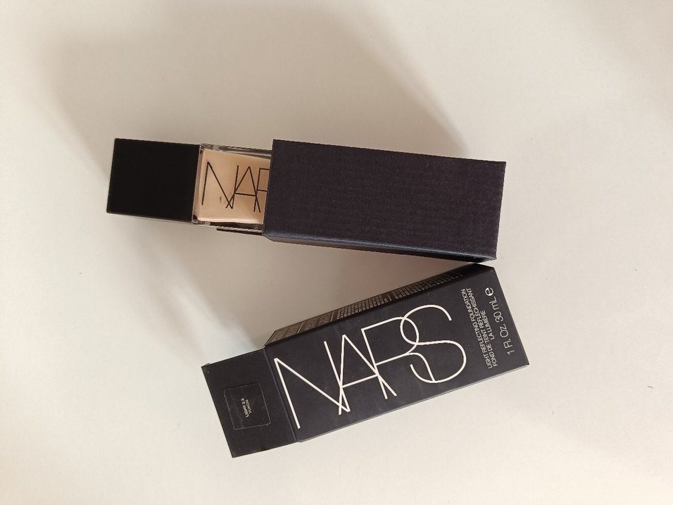 Nars Mont Blanc Işıltılı Fondöten - Görsel 4