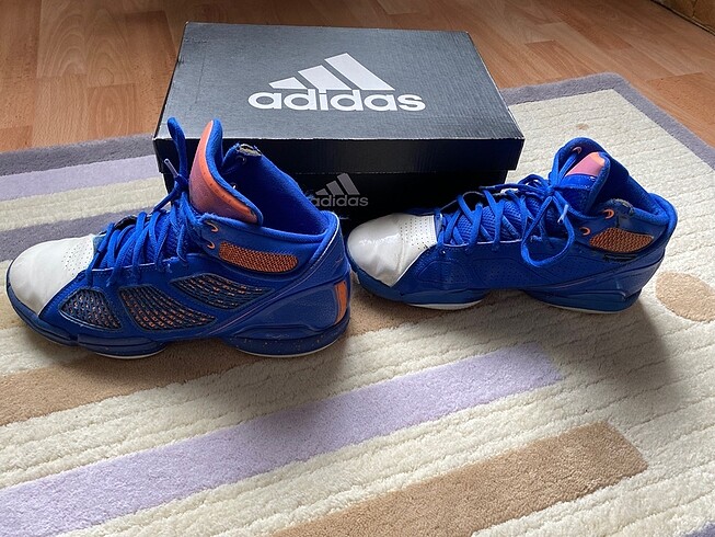 43 Beden Adidas basketbol ayakkabısı