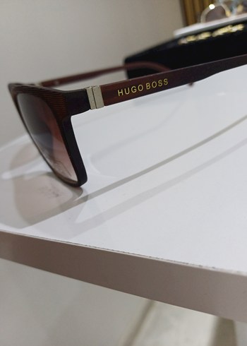 Kahverengi Hugo Boss Güneş Gözlüğü