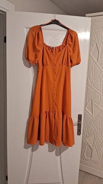 LC Waikiki Turuncu elbise