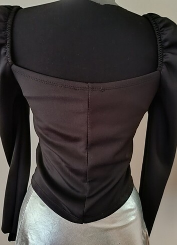 m Beden Dekolteli crop 