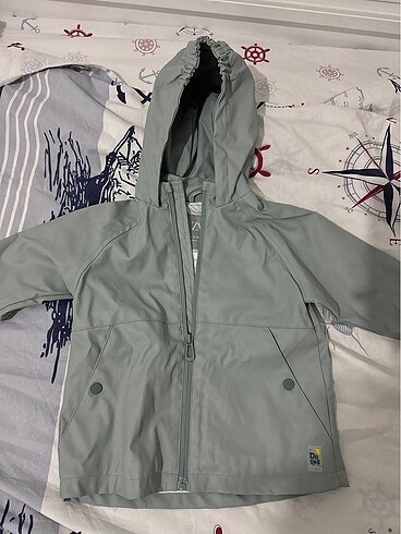 Zara yağmurluk - Görsel 2