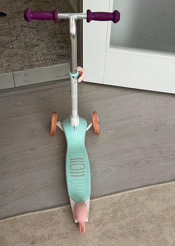 Beden Çocuk Scooterı
