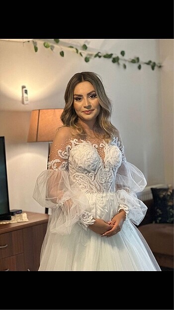 s Beden ZARİF BİR GELİNLİK