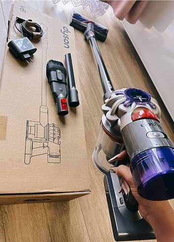 Dyson V8 Absolute 