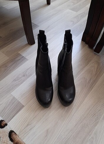 Deichmann Çizme